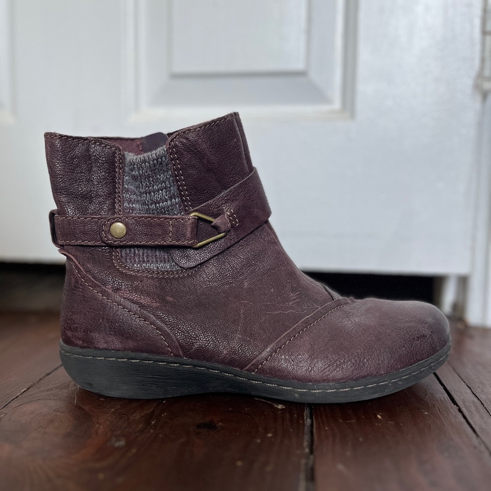 Clarks Fianna Adley (Aubergine) Ankle Boots Ankle Booties Purple Knit Boots